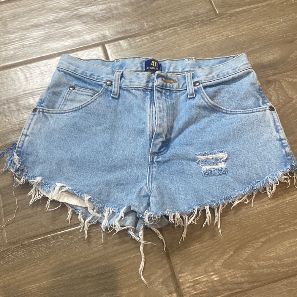 Wrangler cutoff shorts 30